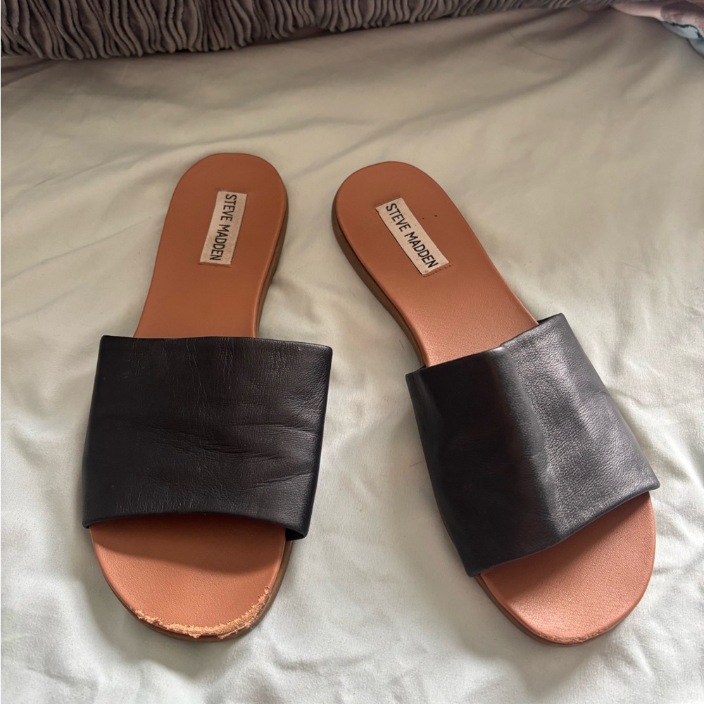 Steve Madden Black Minimalist Slide Sandals